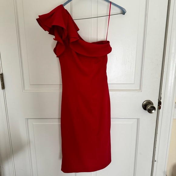 Elegant Red One-Shoulder Dress - Picture 3 of 3